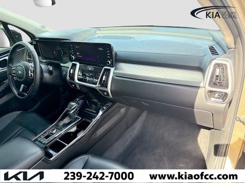 Certified 2021 Kia Sorento SX image 15