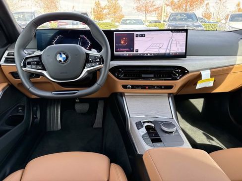 Certified 2025 BMW 330i 330i w/ Convenience Package image 15