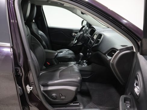 Used 2021 Jeep Cherokee Latitude Lux AWD/4WD image 23