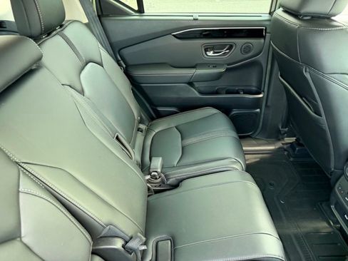Used 2023 Honda Pilot EX-L image 17