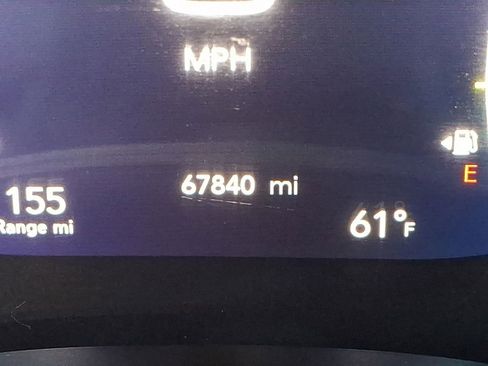 Used 2023 Chrysler Pacifica Touring-L FWD image 23