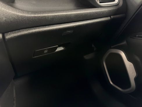 Used 2020 Jeep Renegade Sport FWD image 24