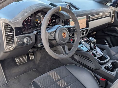 Used 2022 Porsche Cayenne Turbo GT AWD/4WD image 4