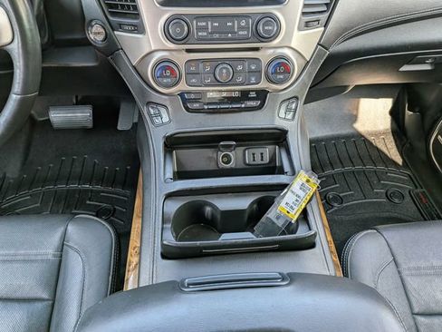 Used 2016 GMC Yukon Denali AWD/4WD image 19