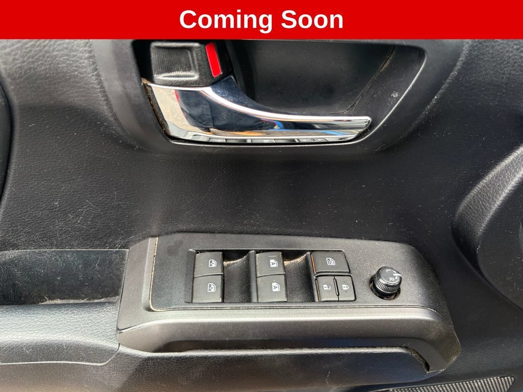 Used 2021 Toyota Tacoma TRD Off-Road w/ Technology Package AWD/4WD image 16