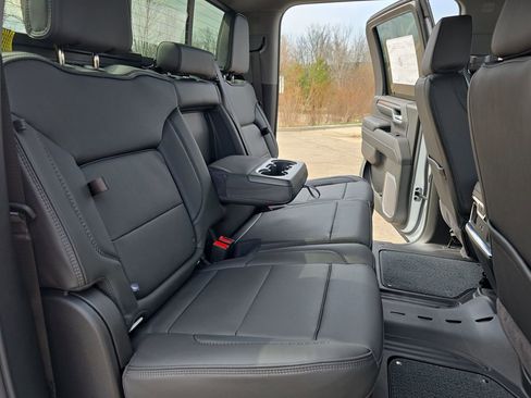 New 2026 GMC Sierra 2500 Denali w/ Denali Reserve Package AWD/4WD image 11