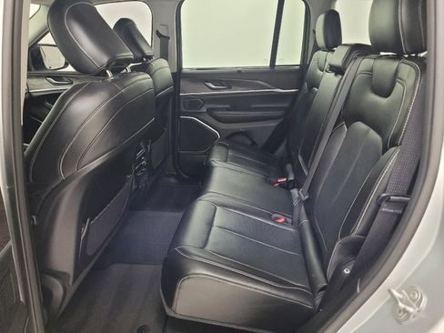 Used 2022 Jeep Grand Cherokee Limited 4xe w/ Luxury Tech Group II image 18