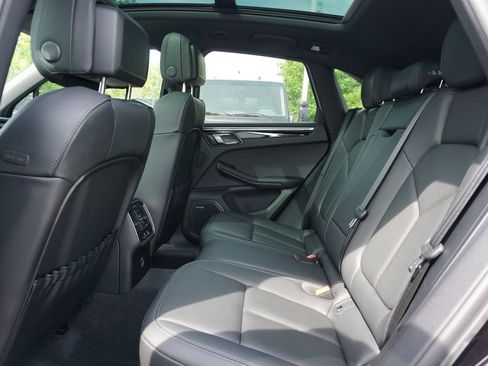 Used 2023 Porsche Macan S AWD/4WD image 45