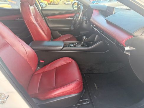 Used 2024 MAZDA MAZDA3 Hatchback w/Premium Plus Pkg image 23