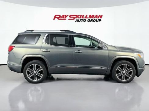 Used 2018 GMC Acadia Denali w/ Technology Package FWD image 8
