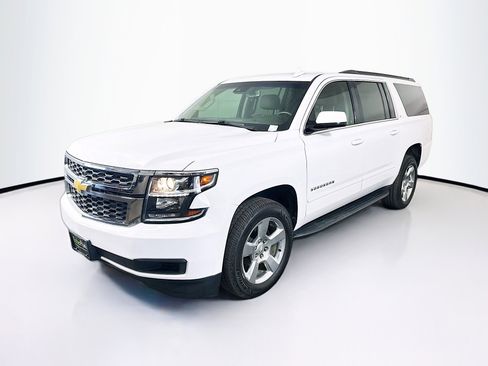Used 2020 Chevrolet Suburban LT image 3
