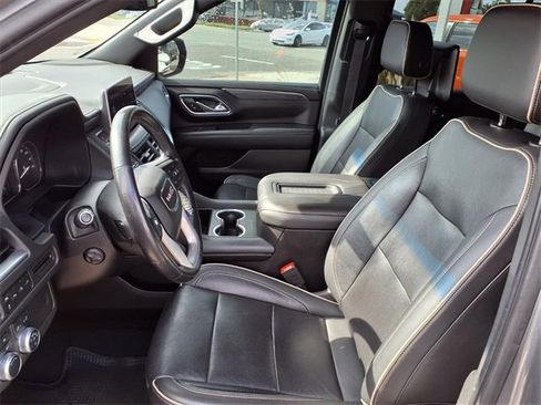 Used 2021 GMC Yukon SLT w/ Rear Media and Nav Package image 16