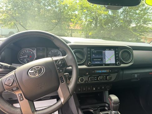 Used 2021 Toyota Tacoma TRD Pro AWD/4WD image 15