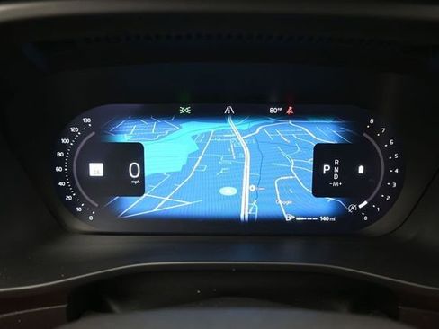 Used 2023 Volvo XC40 B5 Plus w/ Driver Assist Package AWD/4WD image 27
