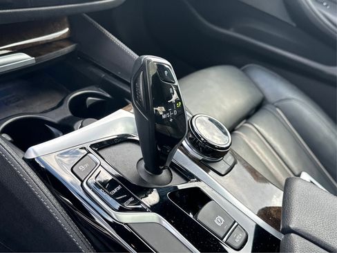 Used 2019 BMW 540i xDrive 540i xDrive w/ M Sport Package image 38