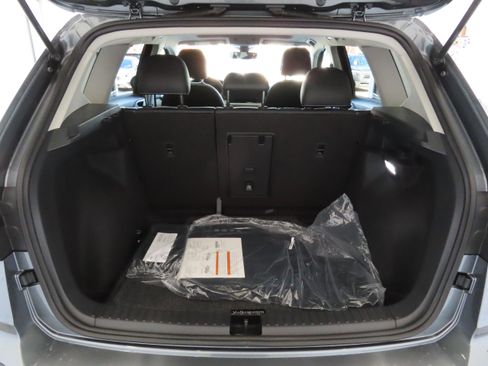 New 2026 Volkswagen Taos SE FWD image 24