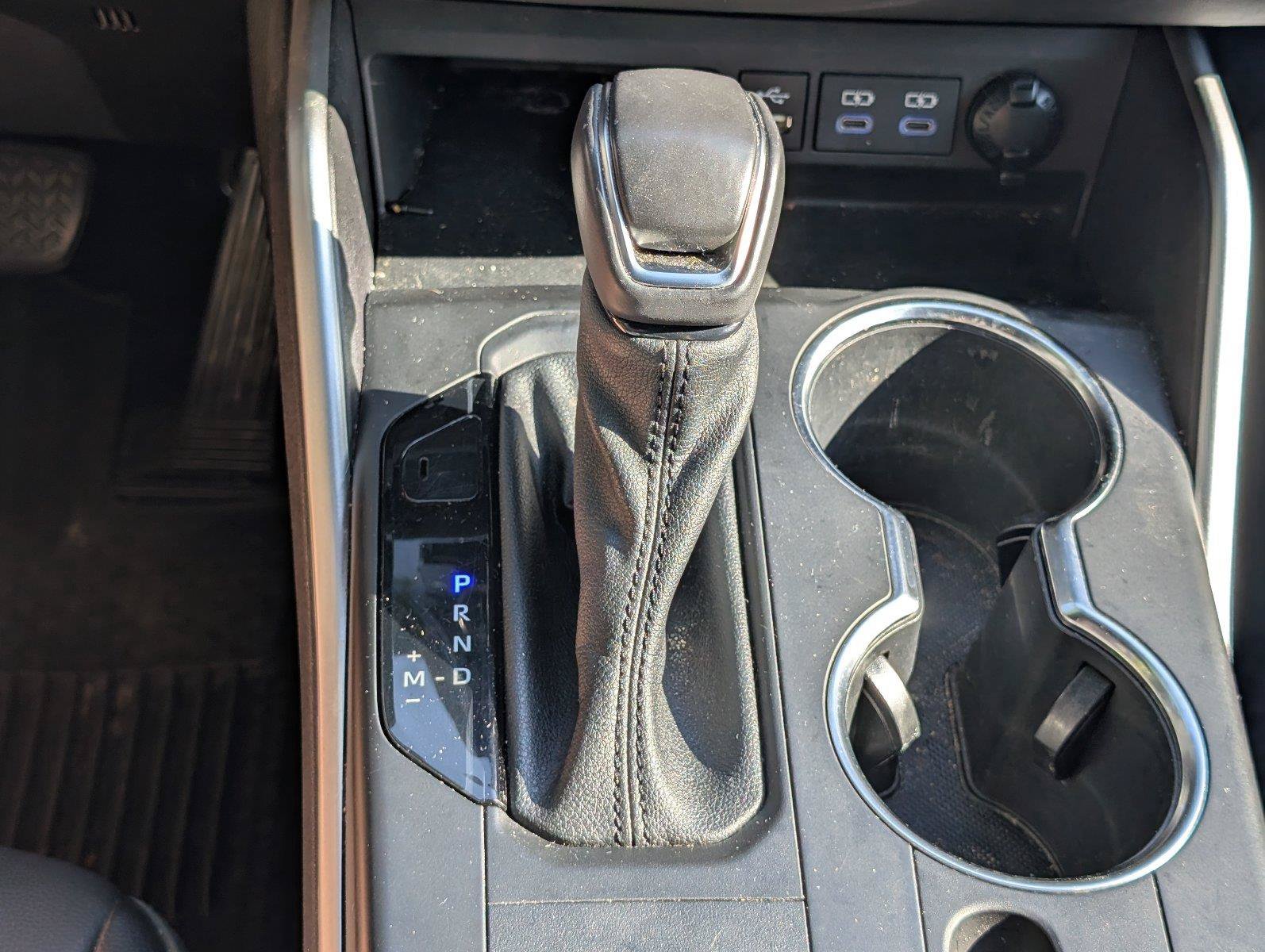 Used 2022 Toyota Highlander XSE FWD image 26