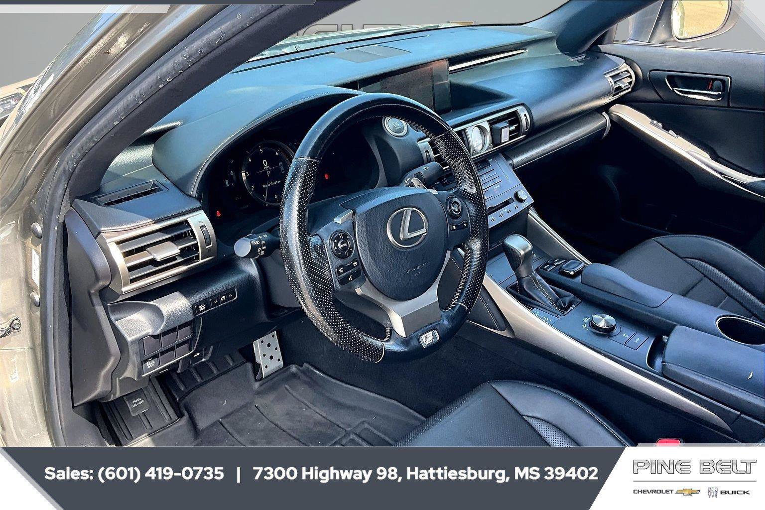 Used 2016 Lexus IS 200t RWD image 12