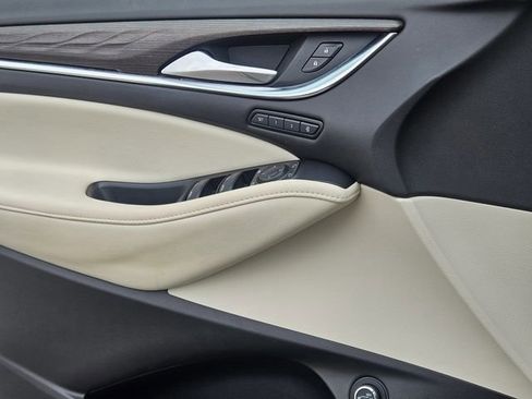 Used 2024 Buick Enclave Avenir w/ Avenir Technology Package image 23