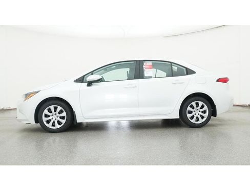 New 2026 Toyota Corolla LE image 19