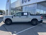 Used 2023 Ford Maverick XLT image 2