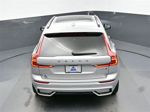 Used 2023 Volvo XC60 B5 Ultimate w/ Climate Package image 49