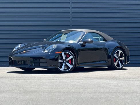Certified 2025 Porsche 911 Carrera S RWD image 29
