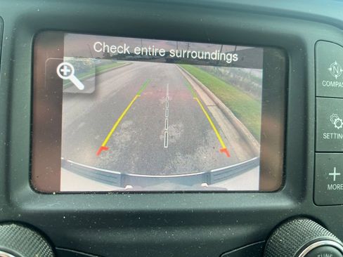 Used 2020 RAM 1500 Big Horn AWD/4WD image 9