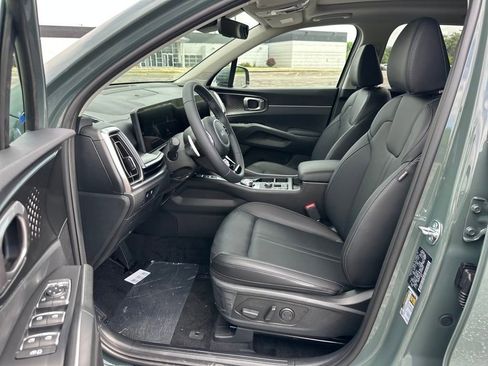 New 2025 Kia Sorento EX w/ EX Panoramic Sunroof Package image 9
