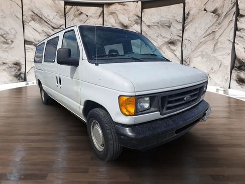Used 2003 Ford E-150 and Econoline 150 image 3