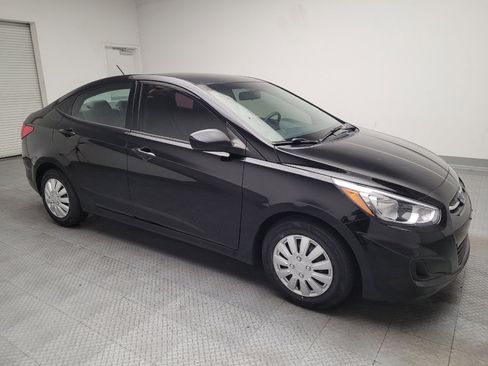 Used 2017 Hyundai Accent SE FWD image 11