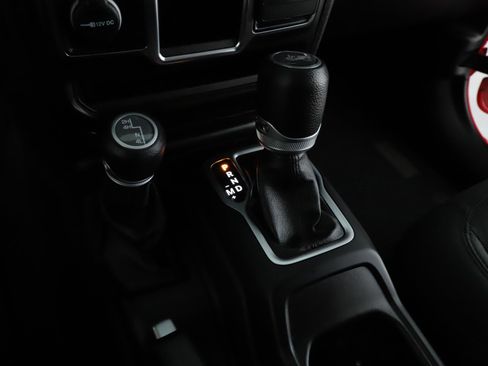 Certified 2019 Jeep Wrangler Unlimited Sport image 14