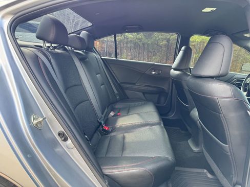 Used 2017 Honda Accord Sport Special Edition image 15