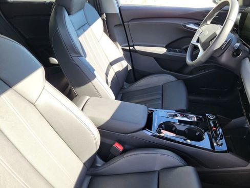 Certified 2025 Audi Q6 e-tron Premium Plus w/ Premium Plus image 12