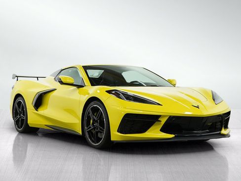 Used 2023 Chevrolet Corvette Stingray Preferred Conv w/ Z51 Performance Package RWD image 8