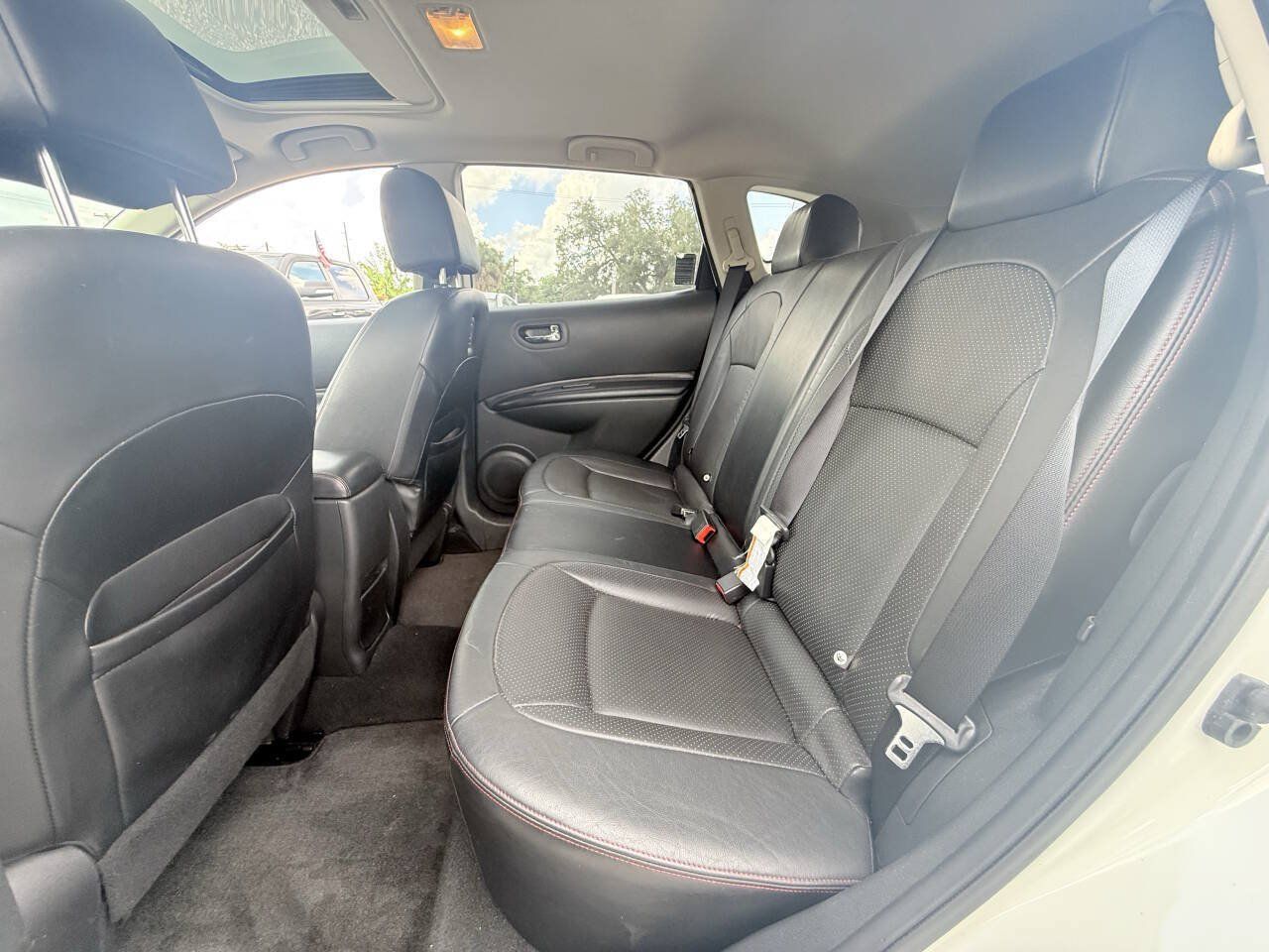 Used 2012 Nissan Rogue SL FWD image 14