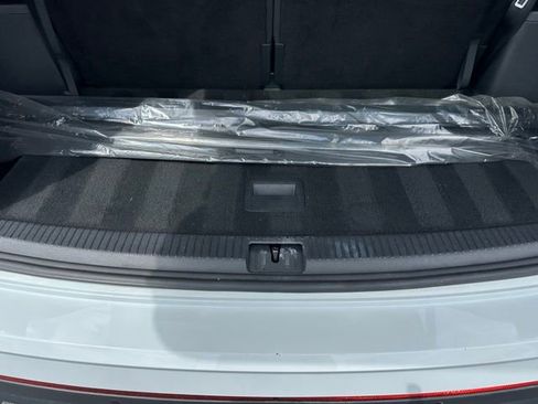 Used 2021 Volkswagen Atlas SE FWD image 19