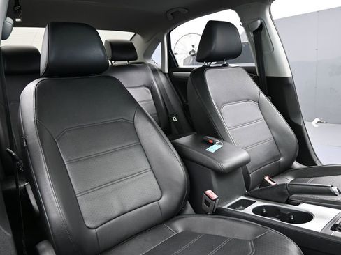 Used 2019 Volkswagen Passat 2.0T Wolfsburg image 39