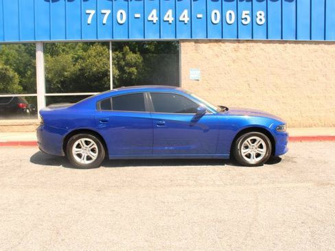 Used 2021 Dodge Charger SXT w/ Leather Interior Group RWD image 23