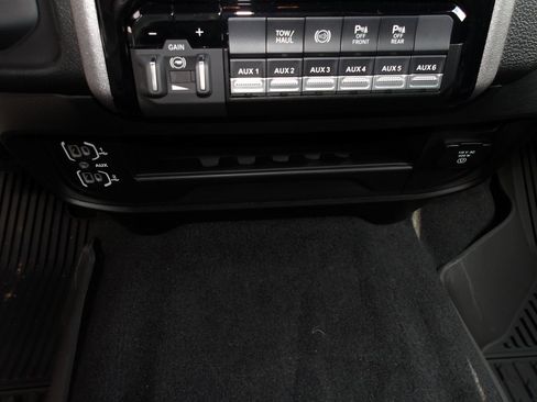 New 2026 RAM 2500 Tradesman image 16