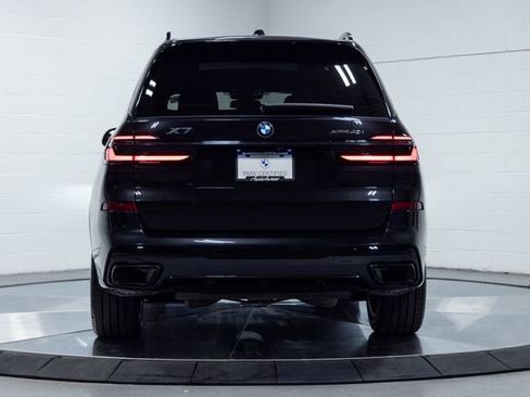 Used 2024 BMW X7 xDrive40i w/ Executive Package image 7