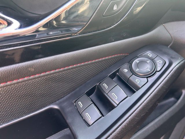 Used 2023 Chevrolet Traverse RS w/ LPO, Floor Liner Package FWD image 16
