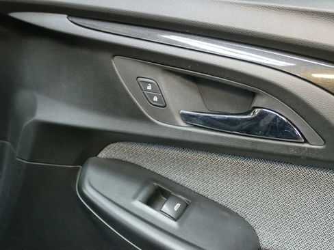 Used 2022 Chevrolet TrailBlazer LT w/ Convenience Package FWD image 9