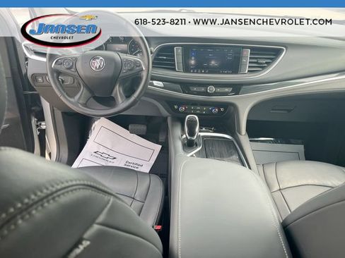 Used 2020 Buick Enclave Essence FWD image 19