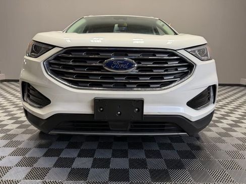 Used 2022 Ford Edge SEL w/ Convenience Package image 3