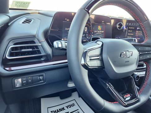 New 2026 Chevrolet Traverse RS image 17