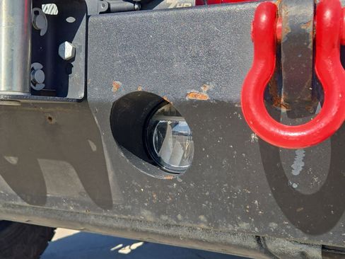 Used 2020 Jeep Gladiator Rubicon image 9