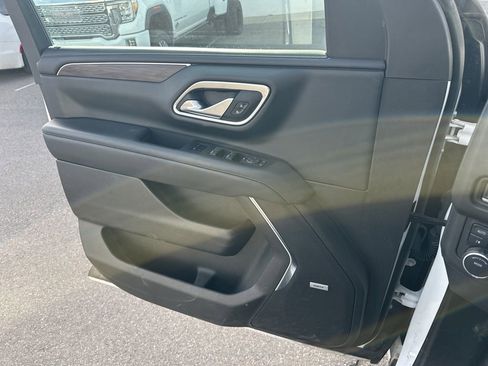 Used 2024 Chevrolet Tahoe LT image 17