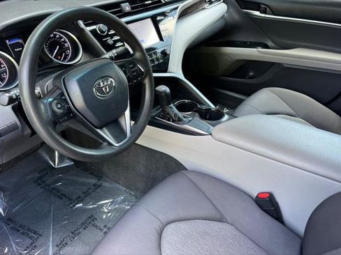 Certified 2018 Toyota Camry LE FWD image 11