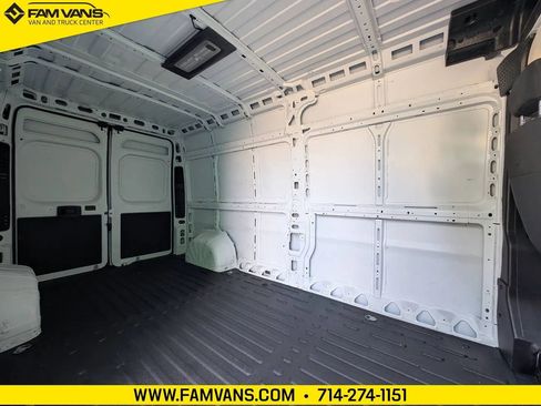 Used 2024 RAM ProMaster 2500 w/ Safety Group FWD image 10